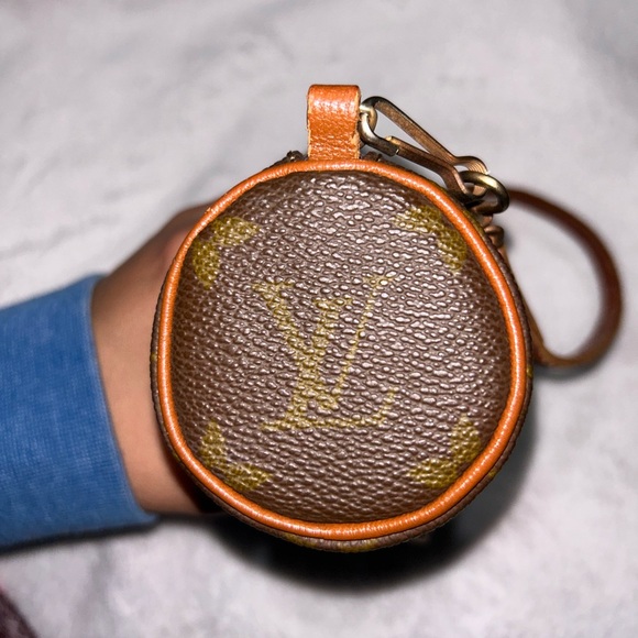 Louis Vuitton Vintage Authentic Monogram Mini Papillon Pochette - Picture 6 of 15